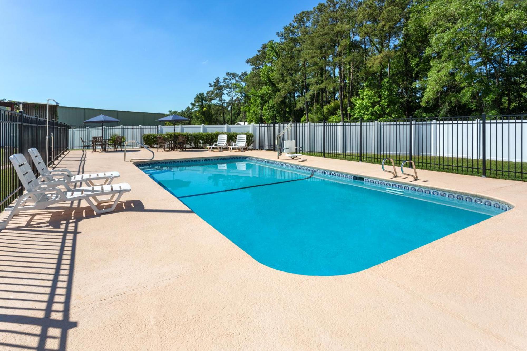 Hotel Baymont By Wyndham Brunswick Ga Exteriér fotografie